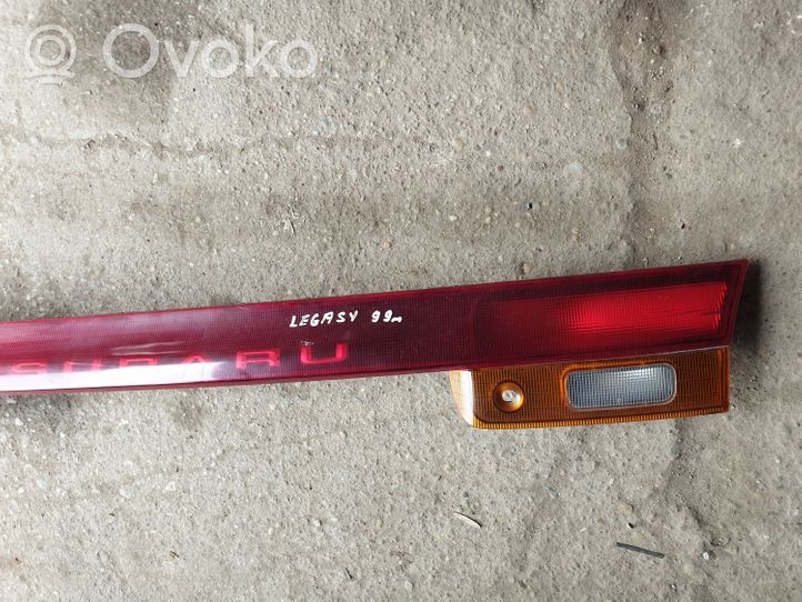 Subaru Legacy Takaluukun takavalot 0432009