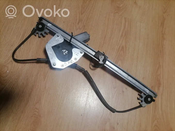 Renault Megane I Front door window regulator with motor D239905