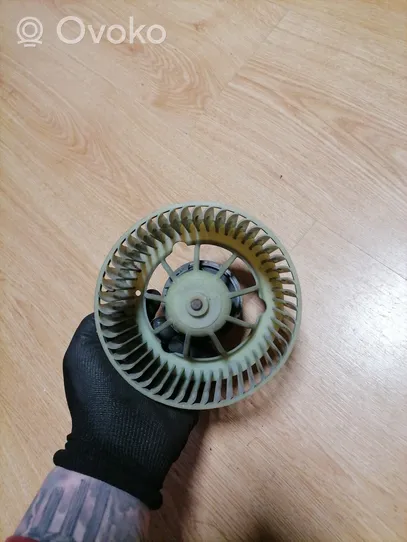 Renault Megane I Ventola riscaldamento/ventilatore abitacolo N32841892D