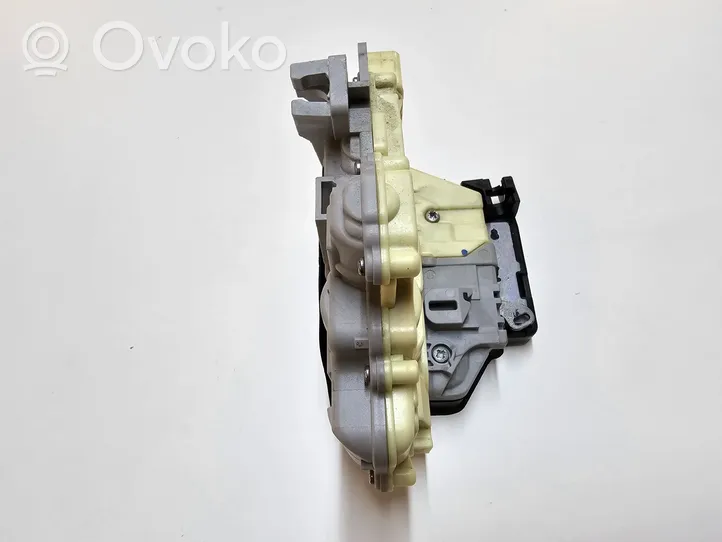 Volkswagen Tiguan Serratura portiera posteriore 3C4839016B