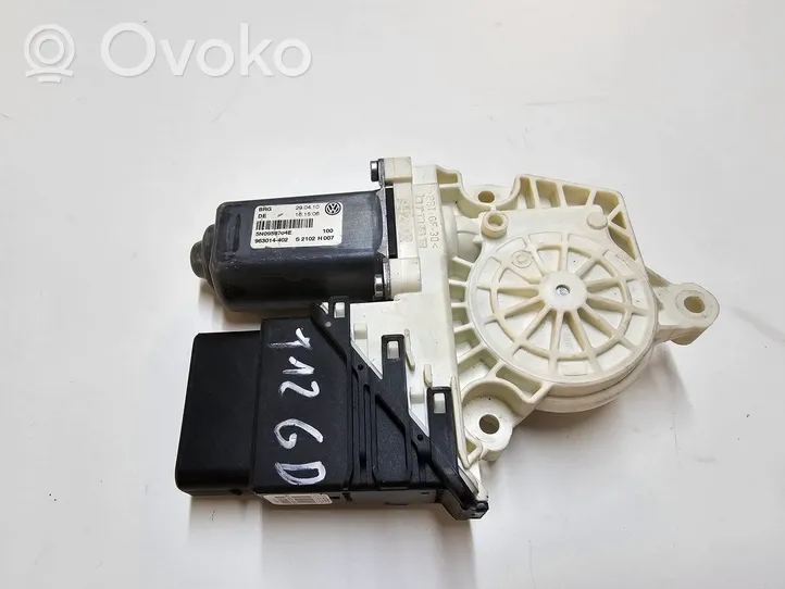 Volkswagen Tiguan Takaoven ikkunan nostomoottori 5N0959704E