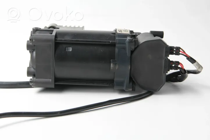 Volkswagen Touareg II Air suspension compressor/pump 40101750