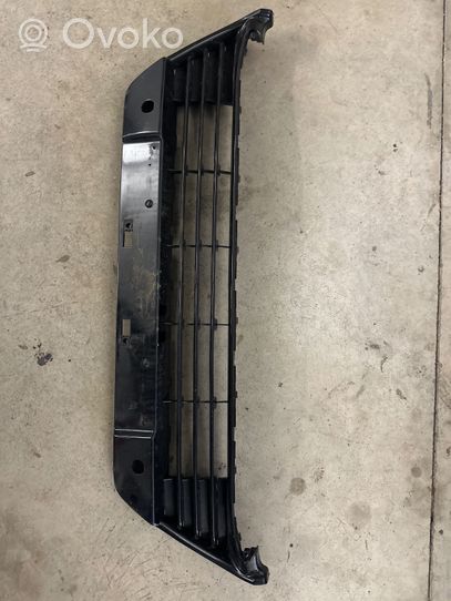 Toyota Auris E180 Grille inférieure de pare-chocs avant 5311202390400