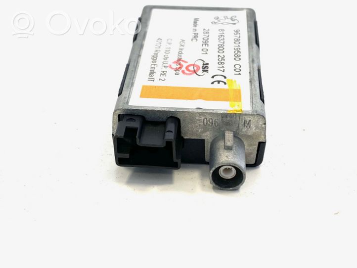 Opel Grandland X Antenas pastiprinātājs 9678019580