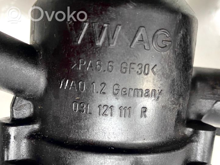 Audi A3 S3 A3 Sportback 8P Termostat / Obudowa termostatu 03L121111R