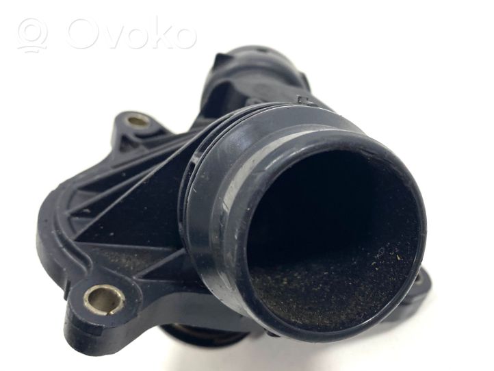 BMW 5 E60 E61 Termostat / Obudowa termostatu 2248038