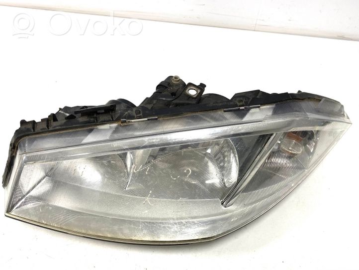 Renault Megane II Lampa przednia 89306990