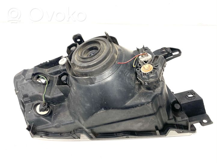 Mitsubishi Pajero Lampa przednia 10087419