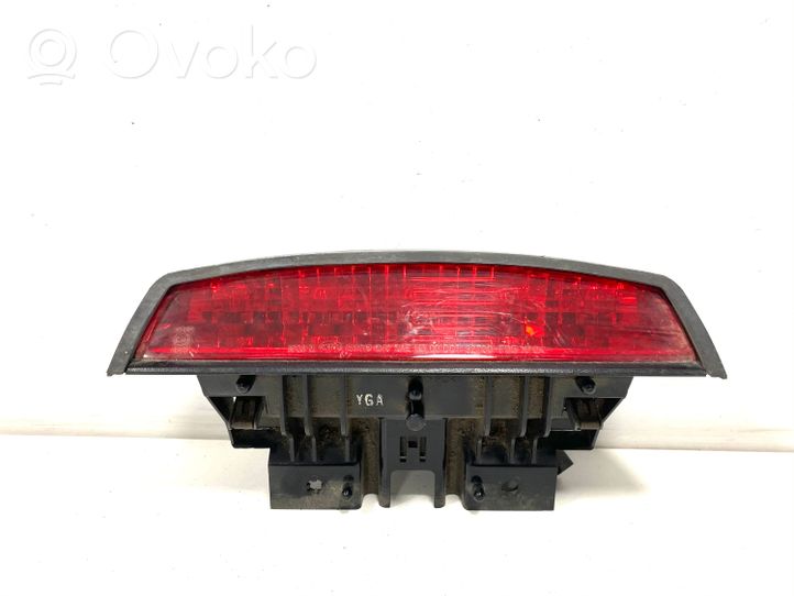 KIA Rio Third/center stoplight 92700FD5