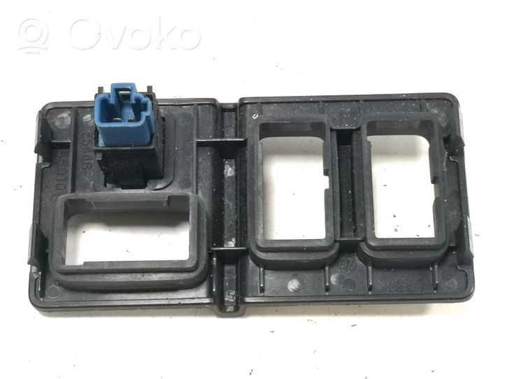 Lexus RX 330 - 350 - 400H Muut kytkimet/nupit/vaihtimet 5544648010