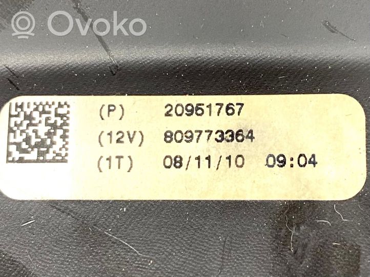 Chevrolet Volt I Ohjauspyörän pylvään verhoilu 20951767