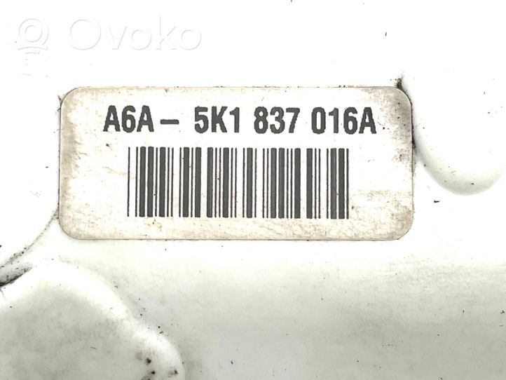 Volkswagen Golf VI Priekšpusē slēdzene 5K1837016A