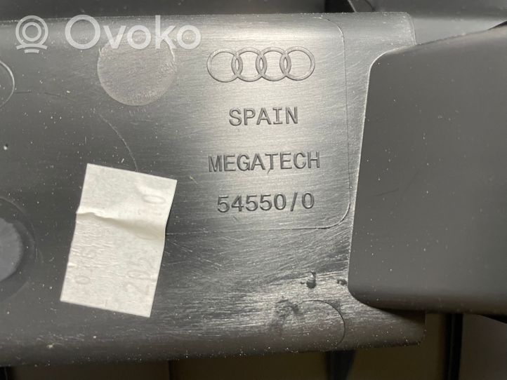 Audi Q3 8U Takaluukun alaosan verhoilu 8U0867979A