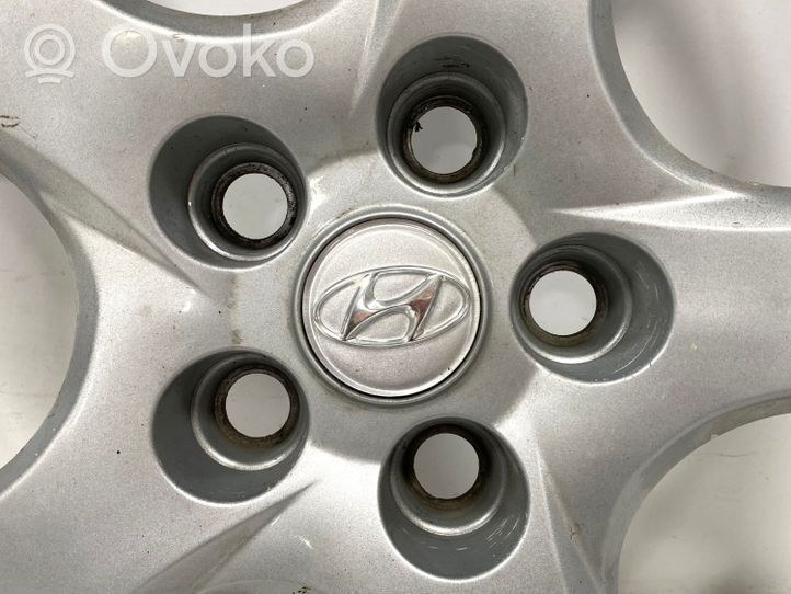 Hyundai Coupe R16 wheel hub/cap/trim 529602E100