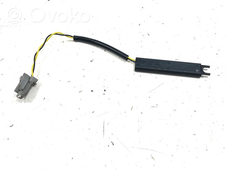 Nissan Qashqai Amplificateur d'antenne 5WK48774