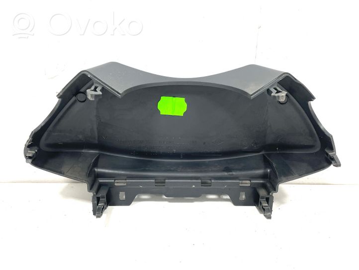 Renault Megane III Garniture de colonne de volant 484710005R