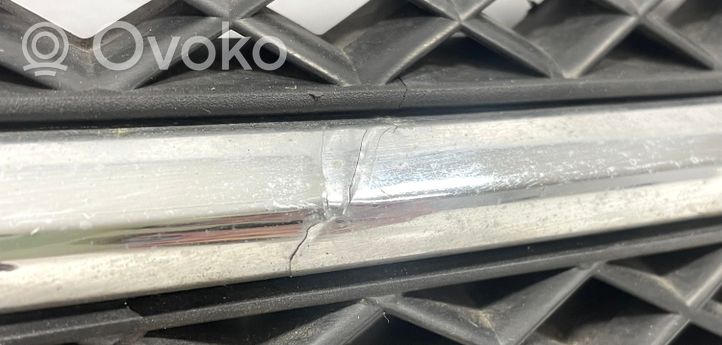 KIA Ceed Grille calandre supérieure de pare-chocs avant 863501H000