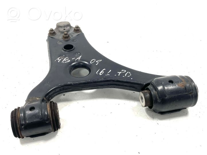 Mercedes-Benz A W169 Fourchette, bras de suspension inférieur avant A1693300407