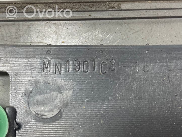 Mitsubishi Lancer Задняя отделка дверей (молдинги) MN19010316