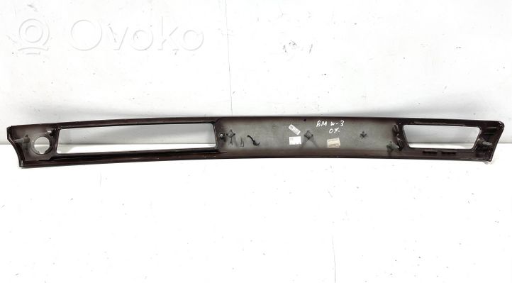 BMW 3 E92 E93 Kojelaudan hansikaslokeron lista 52850610