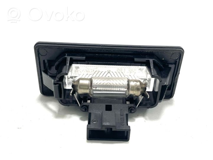 Audi A5 8T 8F Lampa oświetlenia tylnej tablicy rejestracyjnej 8T0943021