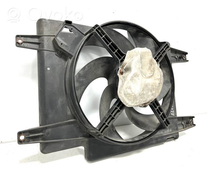 Alfa Romeo 156 Convogliatore ventilatore raffreddamento del radiatore 8240159