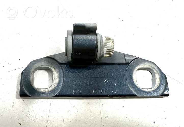 Volvo XC60 Front door upper hinge DEA046572