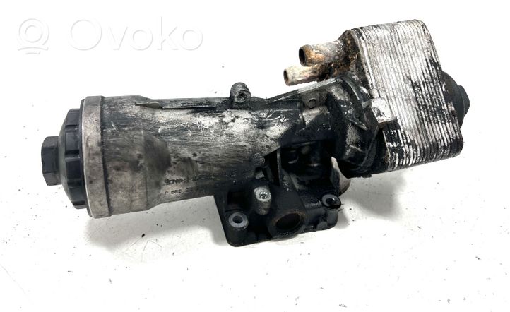 Audi A4 S4 B7 8E 8H Supporto di montaggio del filtro dell’olio 045115389J