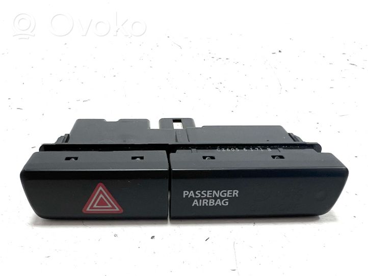 Suzuki Vitara (LY) Botón interruptor de luz de peligro CZ6056I71B