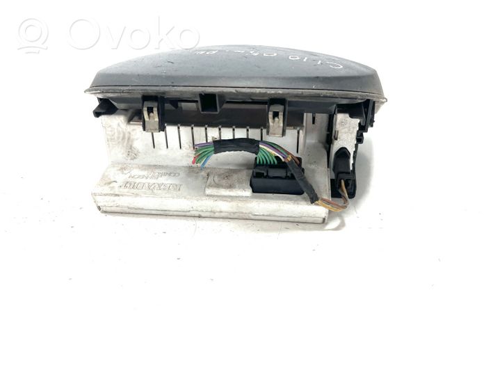 Renault Clio II Monitor / wyświetlacz / ekran 8260307273C