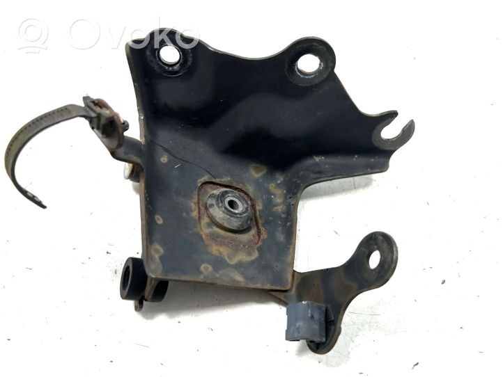 Toyota Avensis T270 ABS pump bracket 