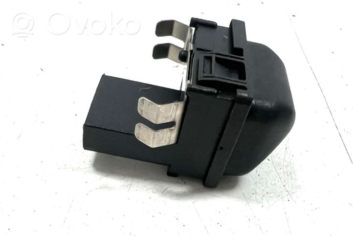 Audi A4 S4 B7 8E 8H Sun solar sensor 8P0907539