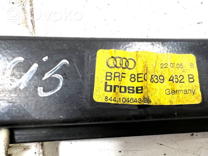 Audi A4 S4 B7 8E 8H Meccanismo di sollevamento del finestrino posteriore senza motorino 8E0839462B