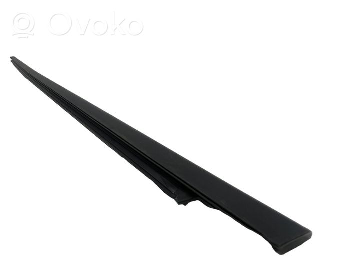 Citroen C3 Aircross Rivestimento modanatura del vetro della portiera anteriore 39126274