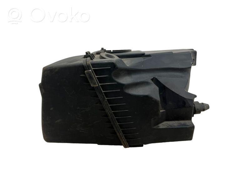 Audi A6 S6 C6 4F Oro filtro dėžė 4F0133835H