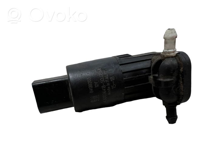 Opel Corsa E Pompa spryskiwacza szyby przedniej / czołowej 84139203