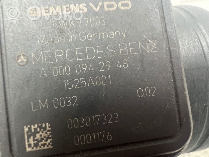 Mercedes-Benz A W169 Ilmamassan virtausanturi A0000942948