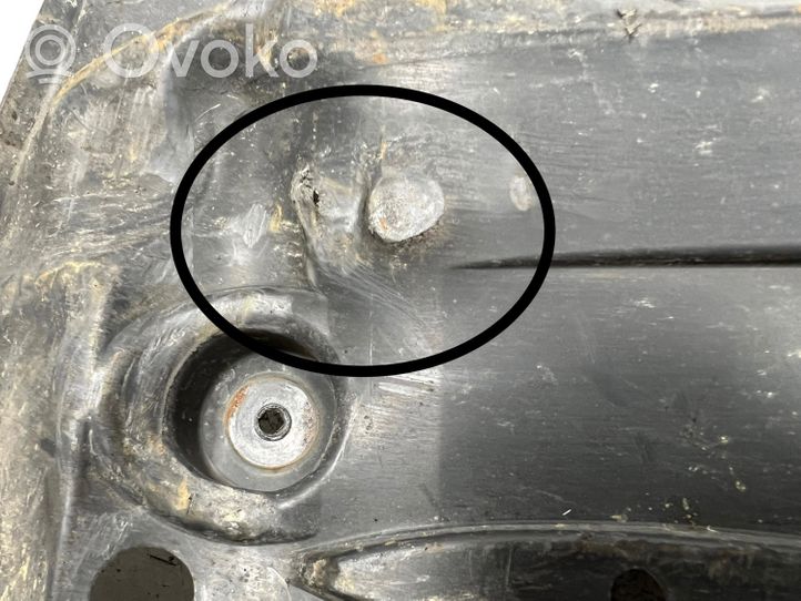 Toyota RAV 4 (XA40) Variklio dugno apsauga 7764142060