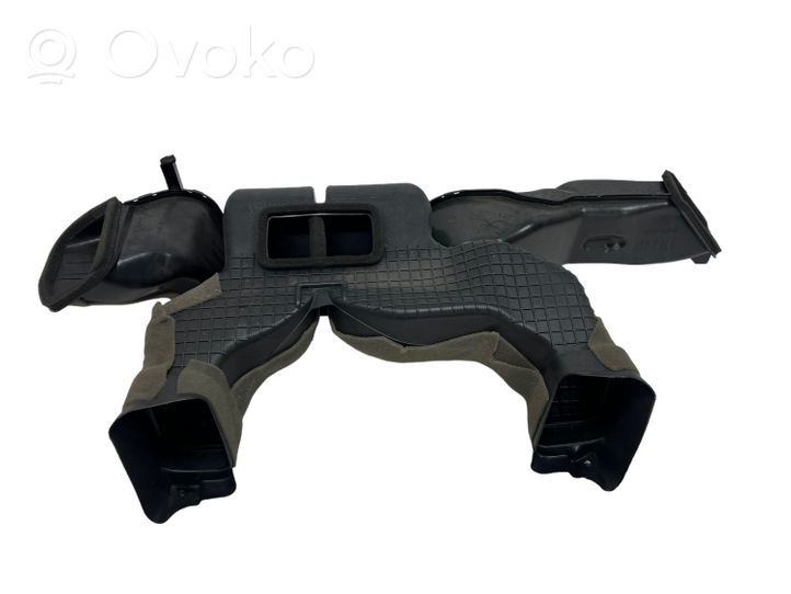 Toyota RAV 4 (XA40) Oro paėmimo kanalo detalė (-ės) 5587042040