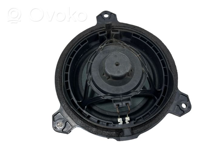 Toyota RAV 4 (XA40) Garsiakalbis (-iai) priekinėse duryse 8616052330