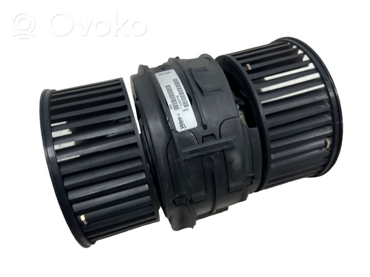 Renault Megane III Ventola riscaldamento/ventilatore abitacolo T1009074B