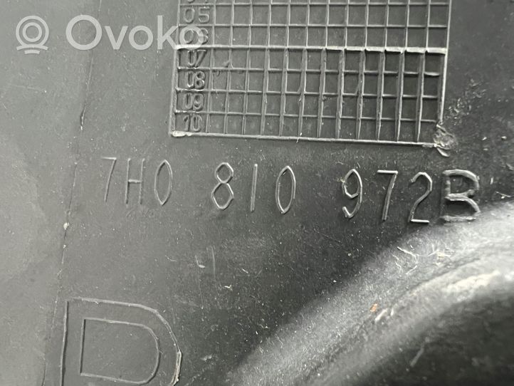 Volkswagen Multivan T5 Takapyörän sisälokasuojat 7H0810972B