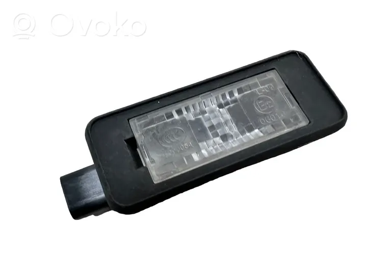 Peugeot 3008 II Lampa oświetlenia tylnej tablicy rejestracyjnej 9682403680