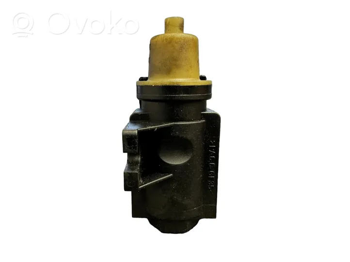 Opel Meriva B Turboahtimen magneettiventtiili 8981056561