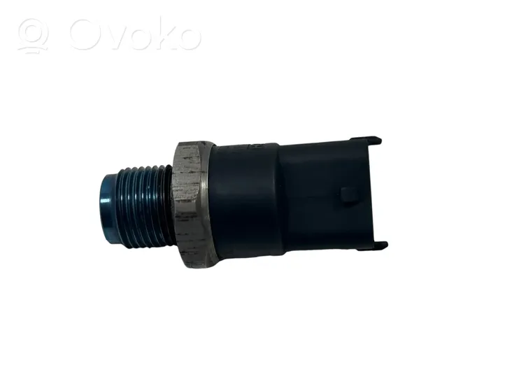 Volvo XC90 Sensor de presión de combustible 0281002612