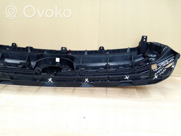 Toyota Land Cruiser (J200) Griglia anteriore 