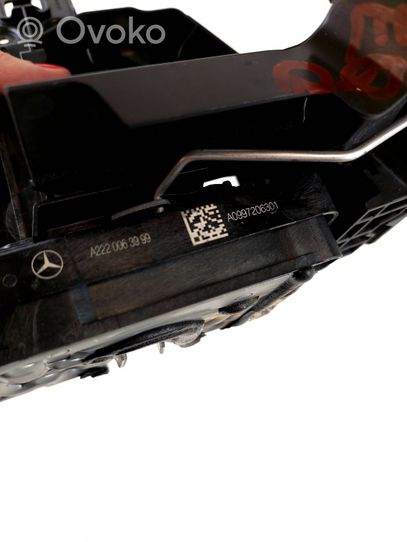Mercedes-Benz EQC Etuoven lukko A2220063999