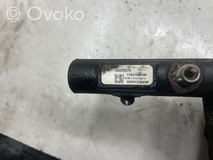 Nissan Qashqai+2 Tuyau de conduite principale de carburant 175210651R