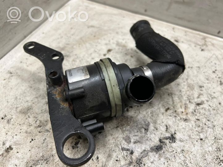 Audi A5 8T 8F Système de préchauffage du moteur 059121004J