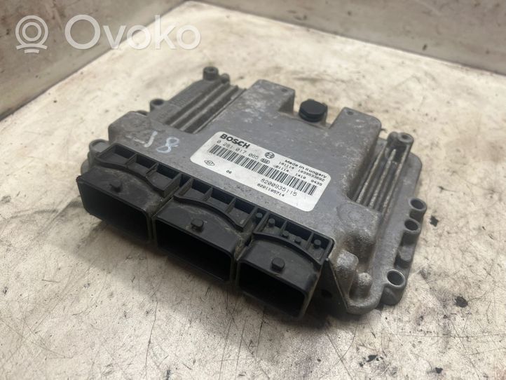 Renault Trafic II (X83) Unidad de control/módulo ECU del motor 8200935115